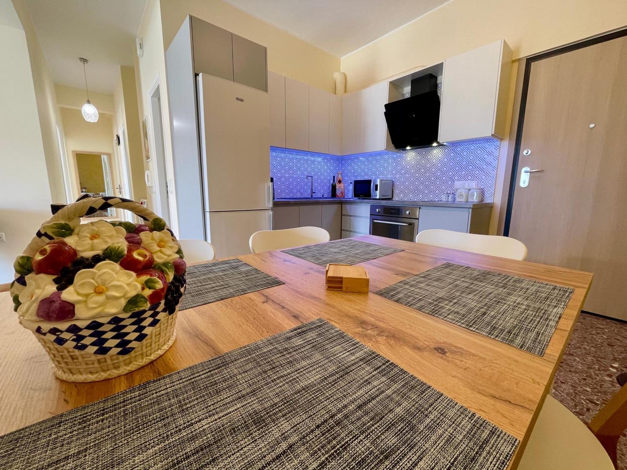 Kalamata.House - Sunny And Modern Apartment With View! Eksteriør bilde